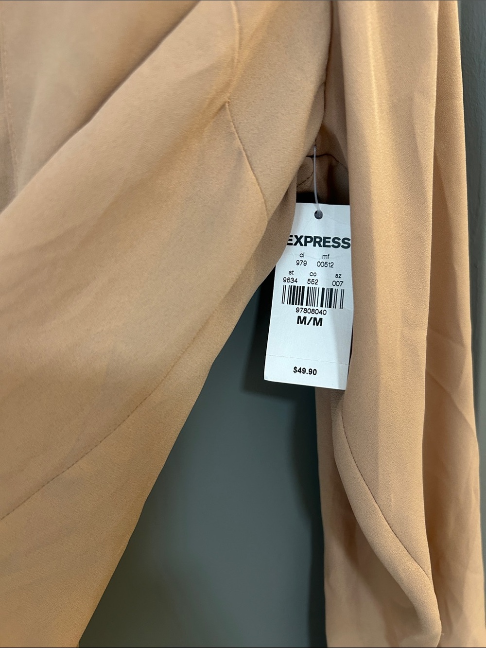 Express Two-Tone Tan Button-Down Blouse with Black Collar size medium new - Picture 3 of 5